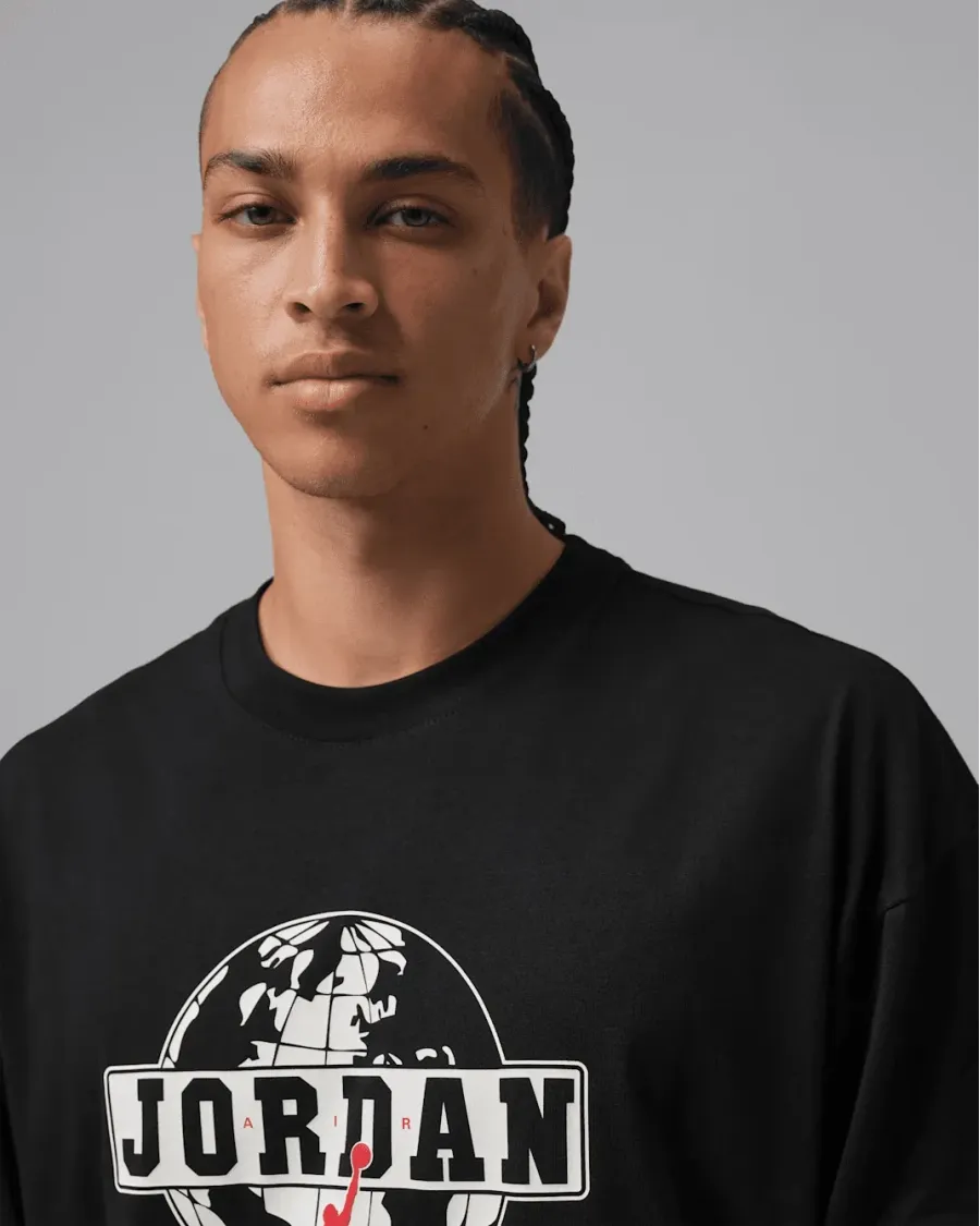 Футболка Nike Air Jordan Graphic Oversized IQ0829-010
