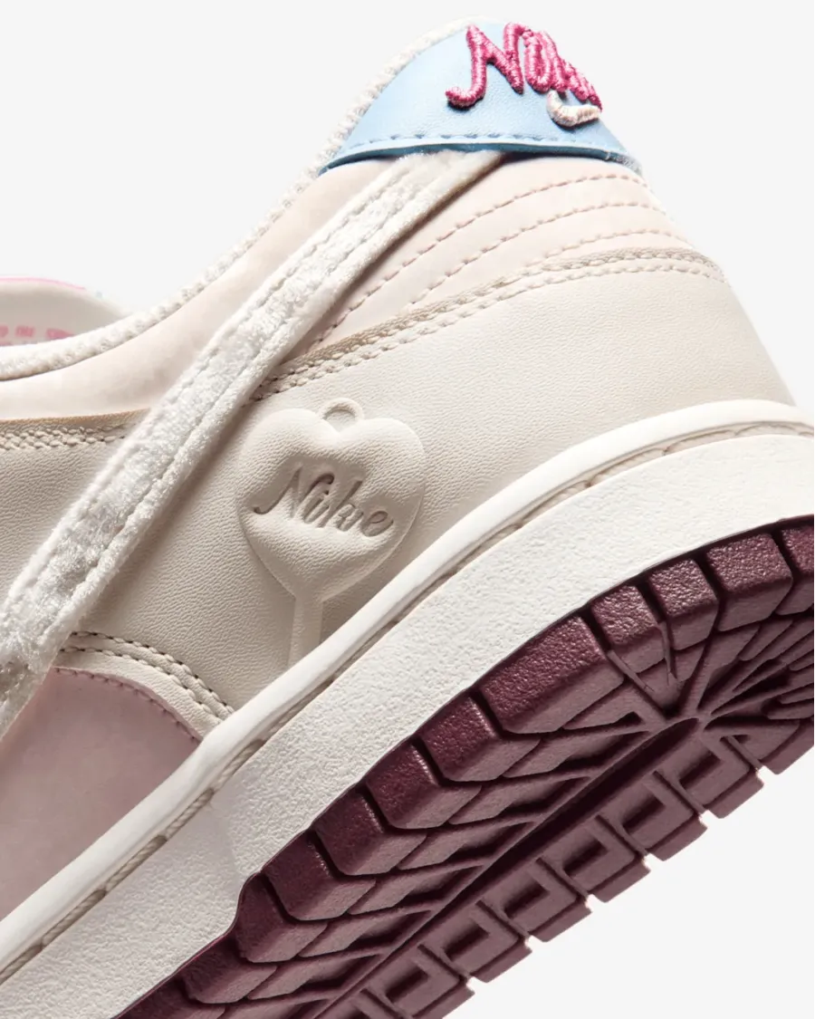 Кросівки Nike Dunk Low IQ1145-610