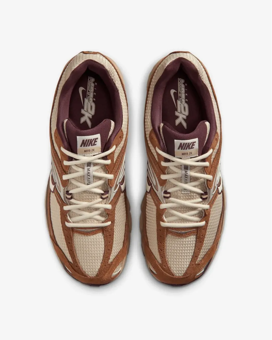 Кросівки Nike Air Max Moto 2K IQ3410-281
