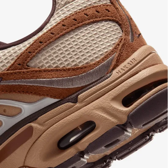 Кросівки Nike Air Max Moto 2K IQ3410-281