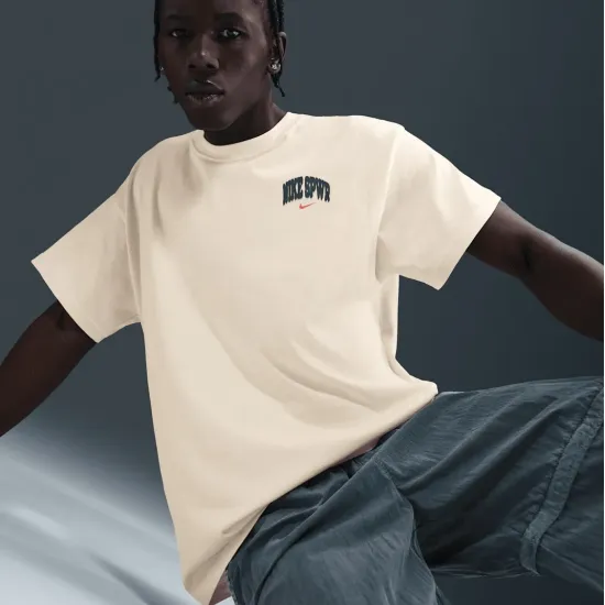 Футболка Nike Sportswear IQ5482-113