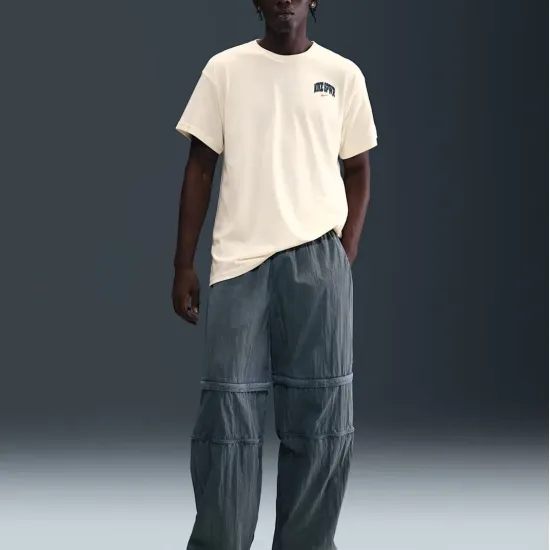 Футболка Nike Sportswear IQ5482-113