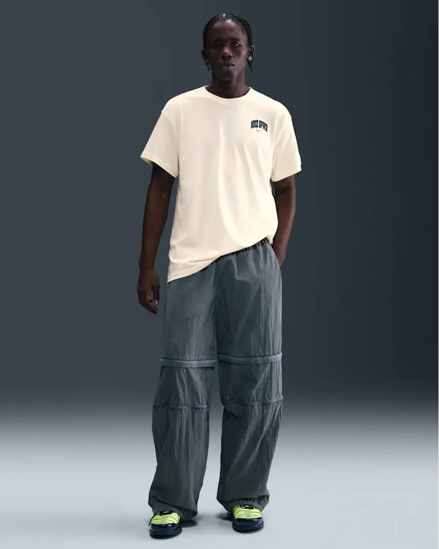 Футболка Nike Sportswear IQ5482-113