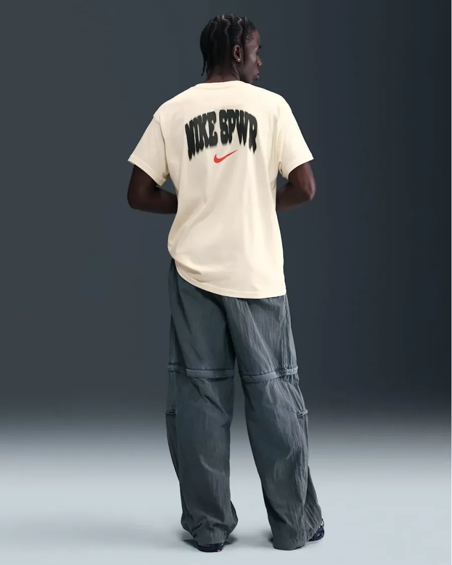 Футболка Nike Sportswear IQ5482-113