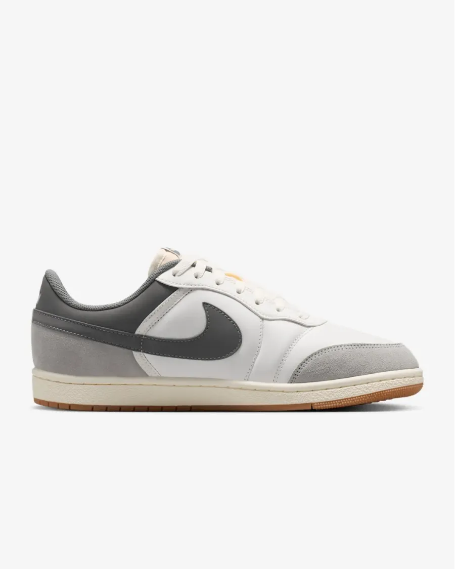 Кросівки Nike Air Jordan Skyline Low LE IQ6425-100
