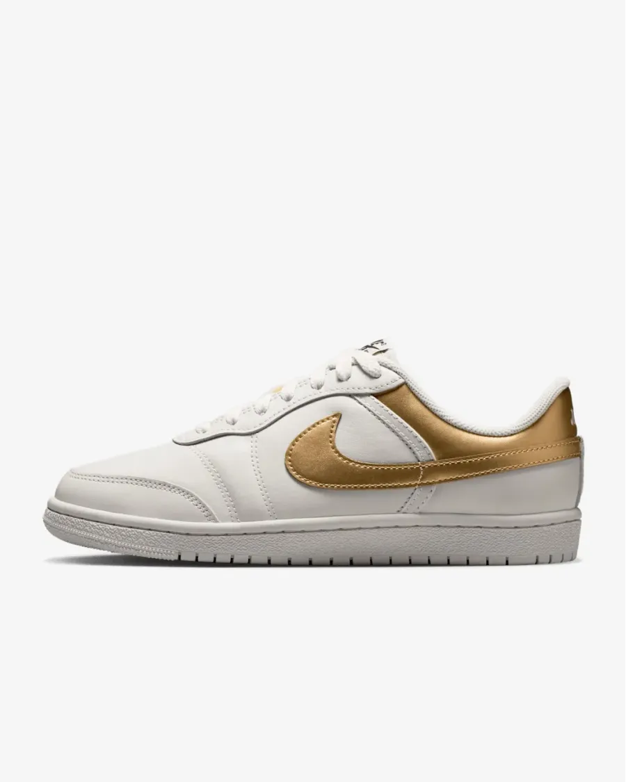 Кросівки Nike Air Jordan Skyline Low IQ6586-100