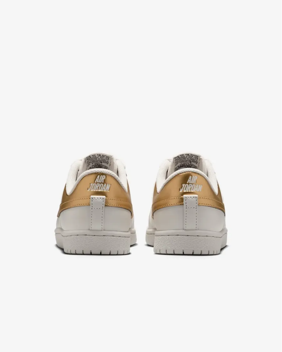 Кросівки Nike Air Jordan Skyline Low IQ6586-100