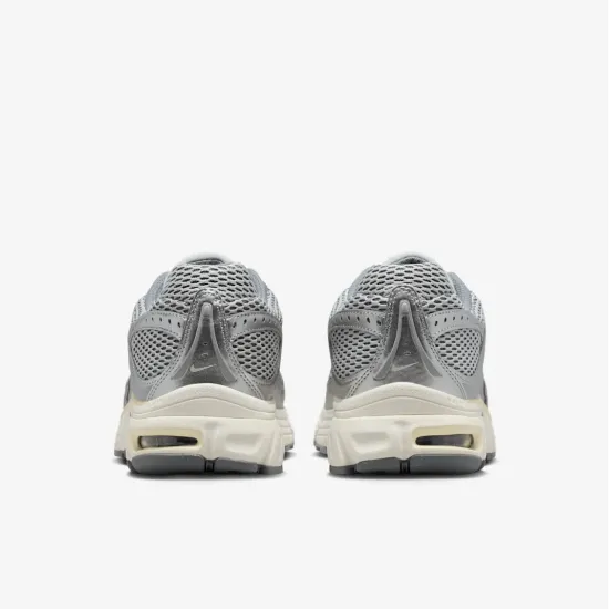 Кросівки Nike Air Max Moto 2K IQ7592-077