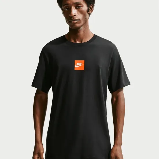 Футболка Nike Sportswear IR4972-010