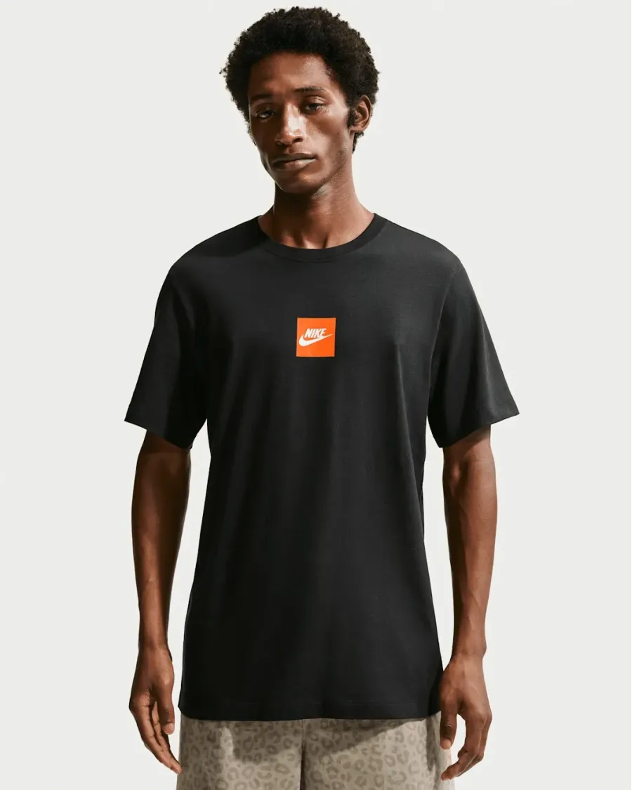 Футболка Nike Sportswear IR4972-010