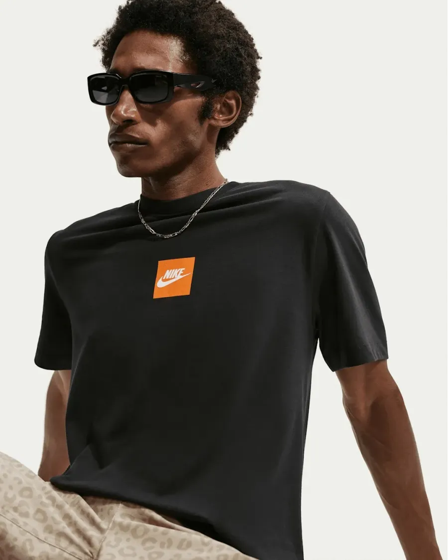Футболка Nike Sportswear IR4972-010