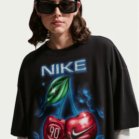 Футболка Nike Sportswear Classic Oversized IR7836-010