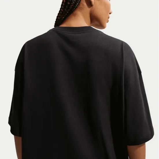 Футболка Nike Sportswear Classic Oversized IR7848-010