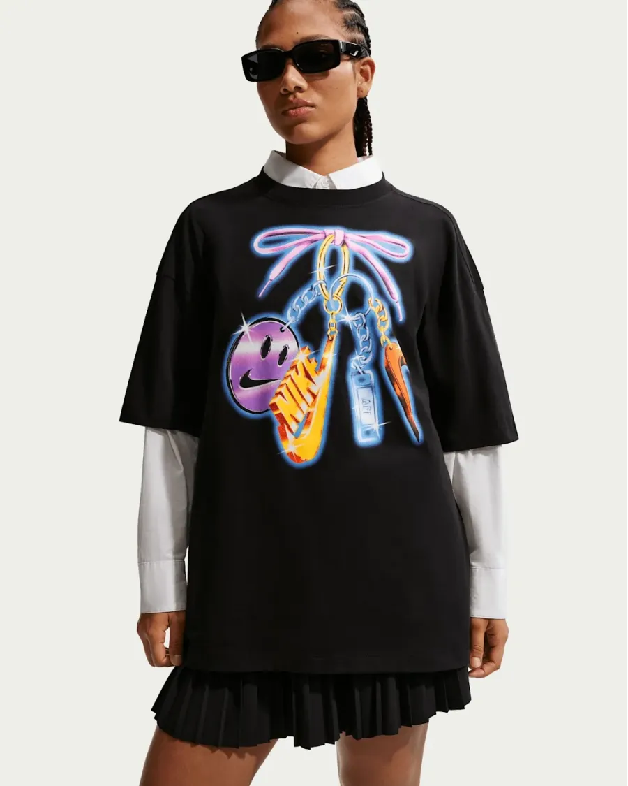 Футболка Nike Sportswear Classic Oversized IR7848-010