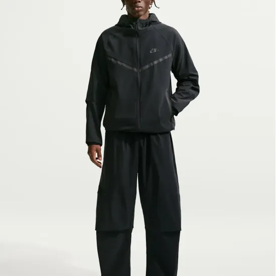 Куртка Nike Tech Dri-FIT Woven Full-Zip Windrunner IU6965-010