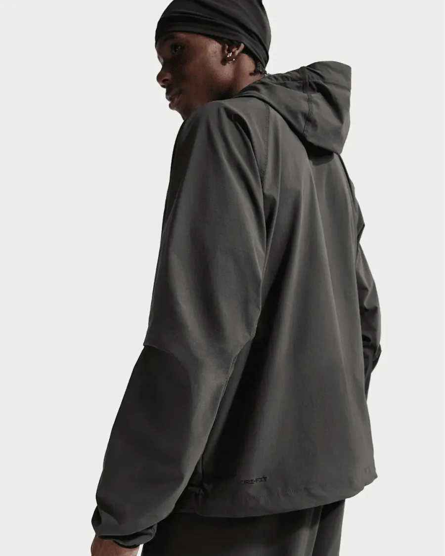 Куртка Nike Tech Dri-FIT Woven Full-Zip Windrunner IU6965-060