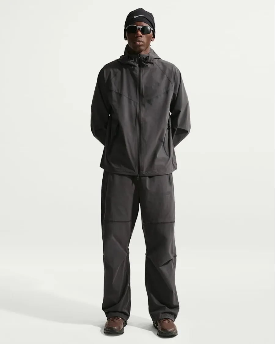 Куртка Nike Tech Dri-FIT Woven Full-Zip Windrunner IU6965-060
