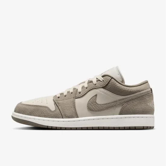 Кросівки Nike Air Jordan 1 Low IU7552-040
