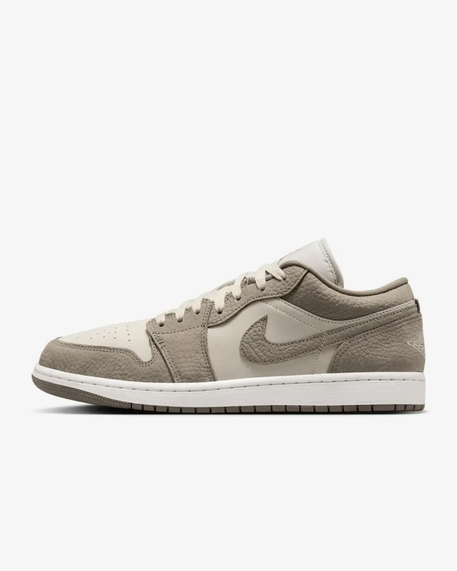 Кросівки Nike Air Jordan 1 Low IU7552-040