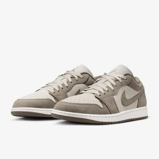Кросівки Nike Air Jordan 1 Low IU7552-040