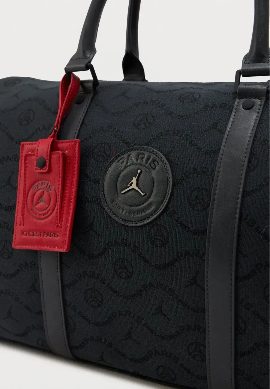 Сумка Nike Air Jordan PSG Monogram Duffle LM9112-693