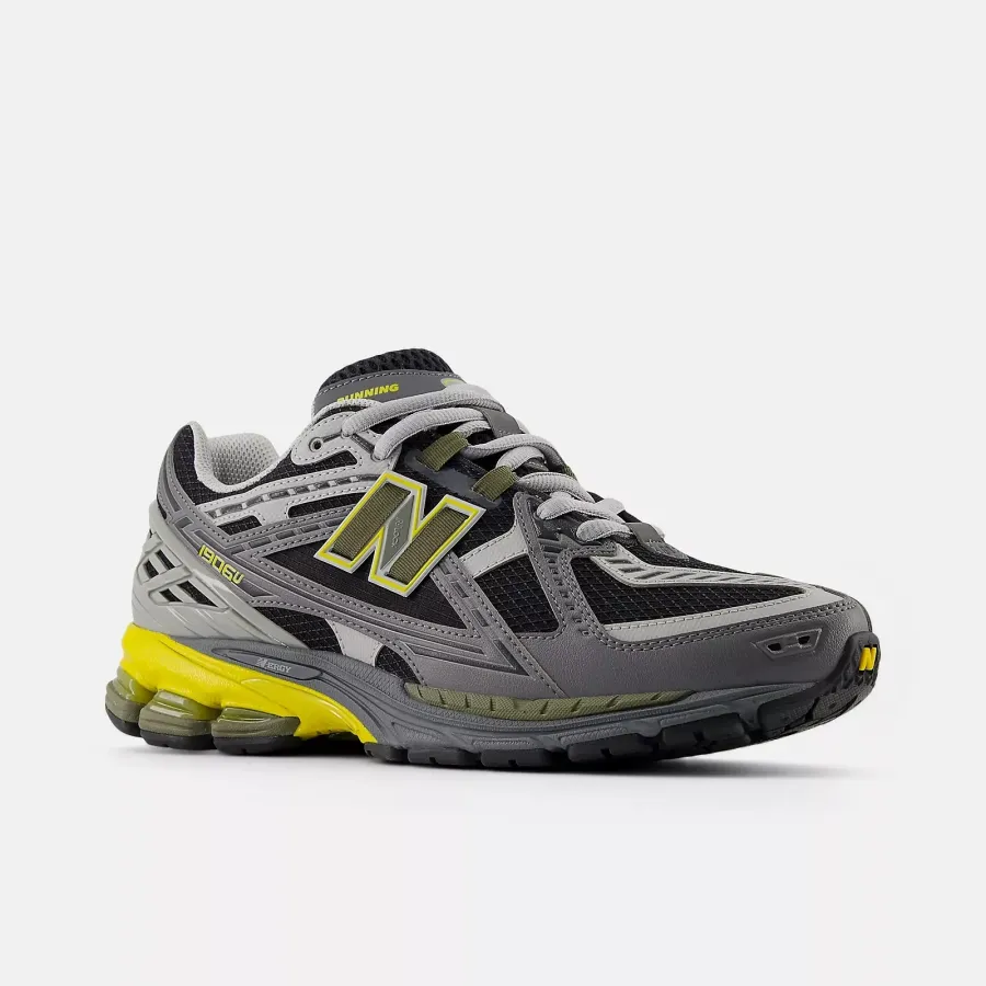 Кросівки New Balance 1906R M1906NA