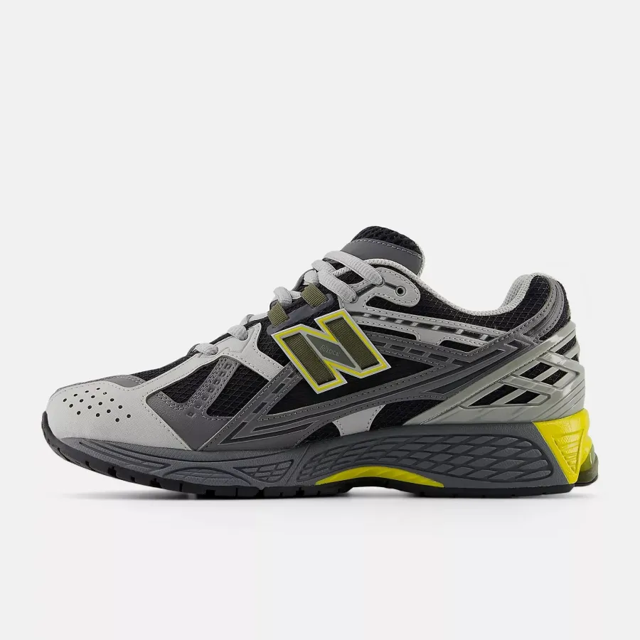Кросівки New Balance 1906R M1906NA
