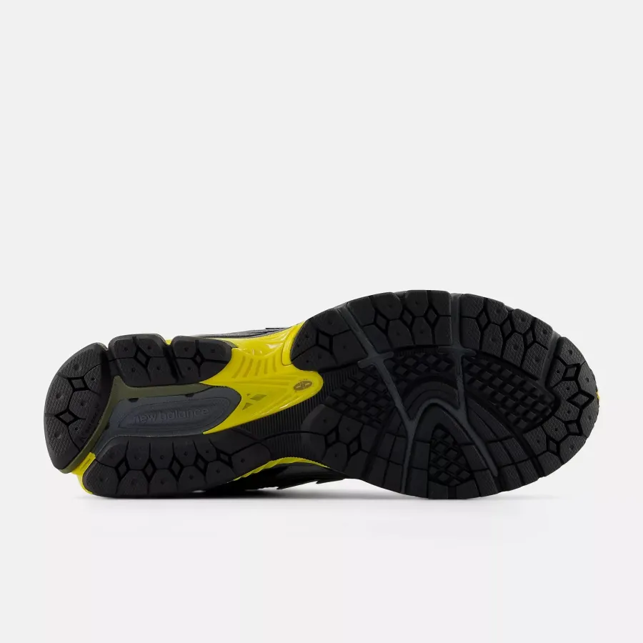 Кросівки New Balance 1906R M1906NA