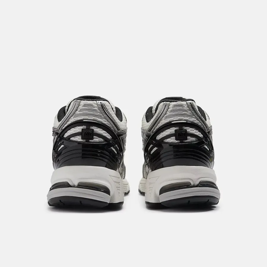 Кросівки New Balance 1906R M1906RER