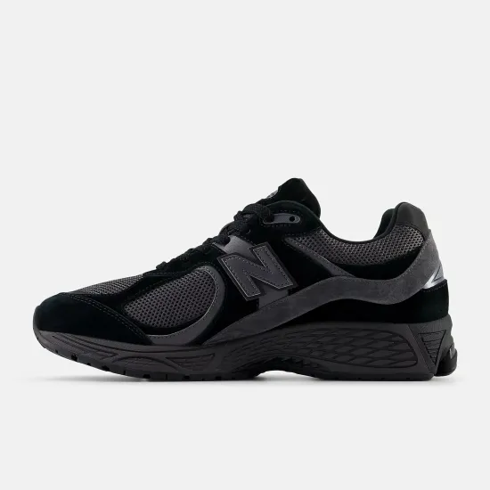 Кросівки New Balance 2002R M2002RBL