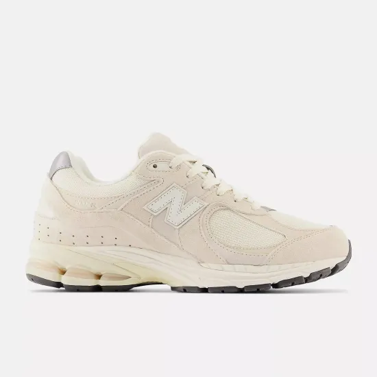 Кросівки New Balance 2002R M2002RCC