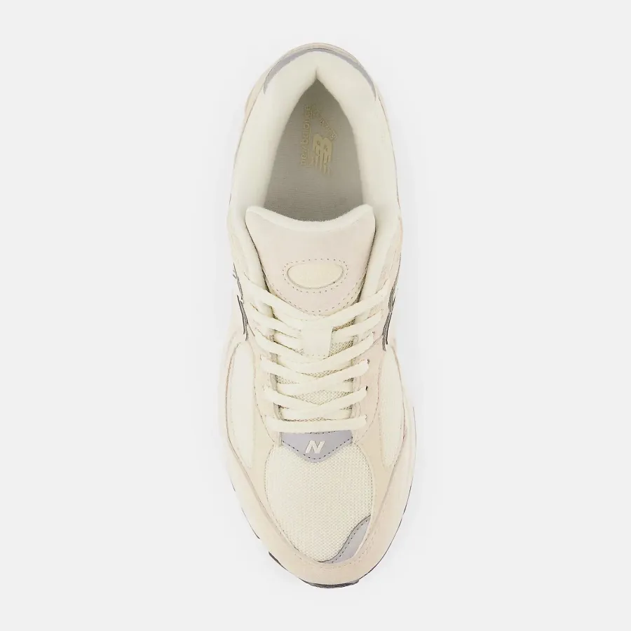 Кросівки New Balance 2002R M2002RCC