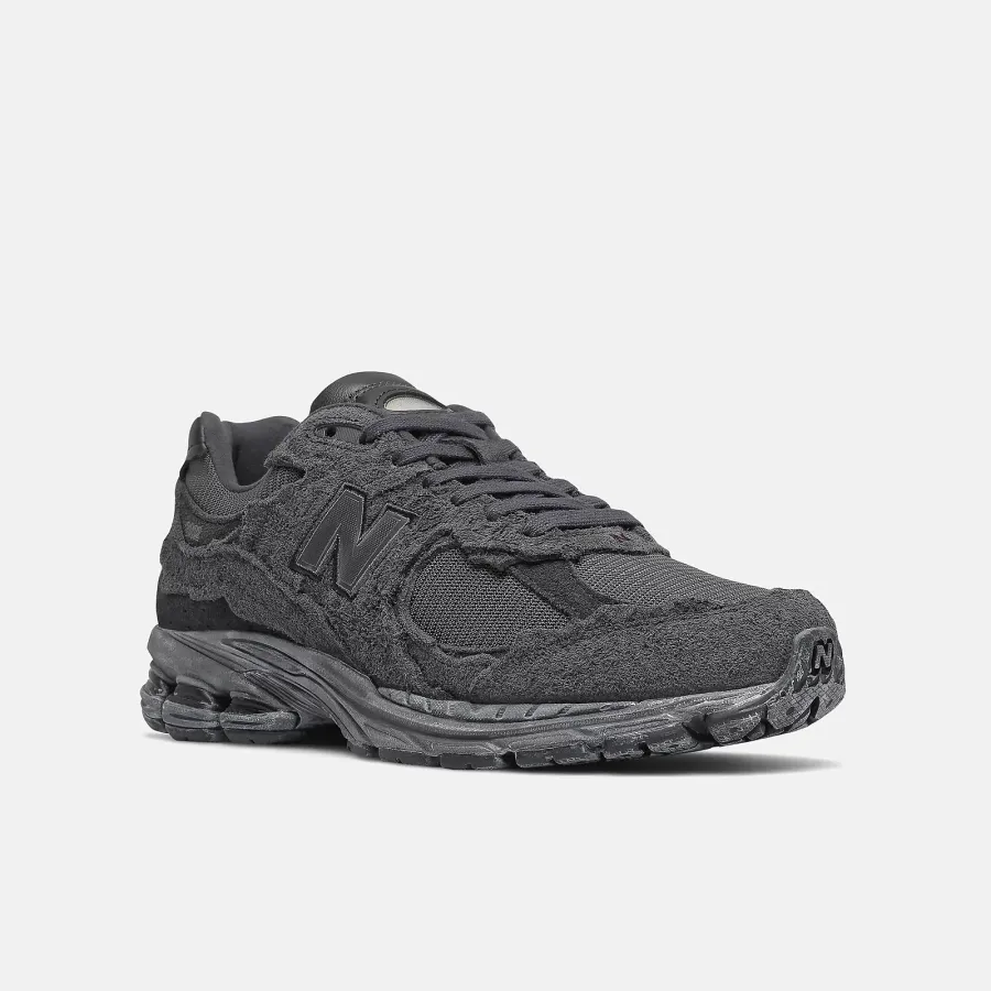 Кросівки New Balance 2002R M2002RDB