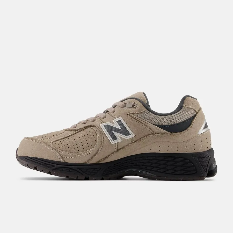 Кросівки New Balance 2002R M2002REG