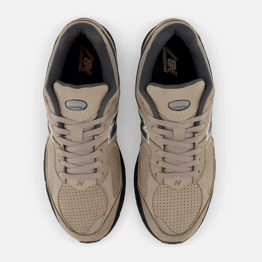 Кросівки New Balance 2002R M2002REG