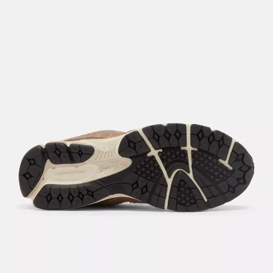 Кросівки New Balance 2002R M2002REJ