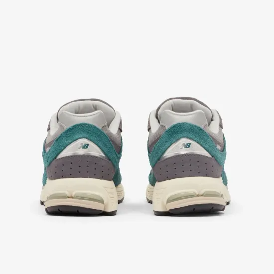 Кросівки New Balance 2002R M2002REM