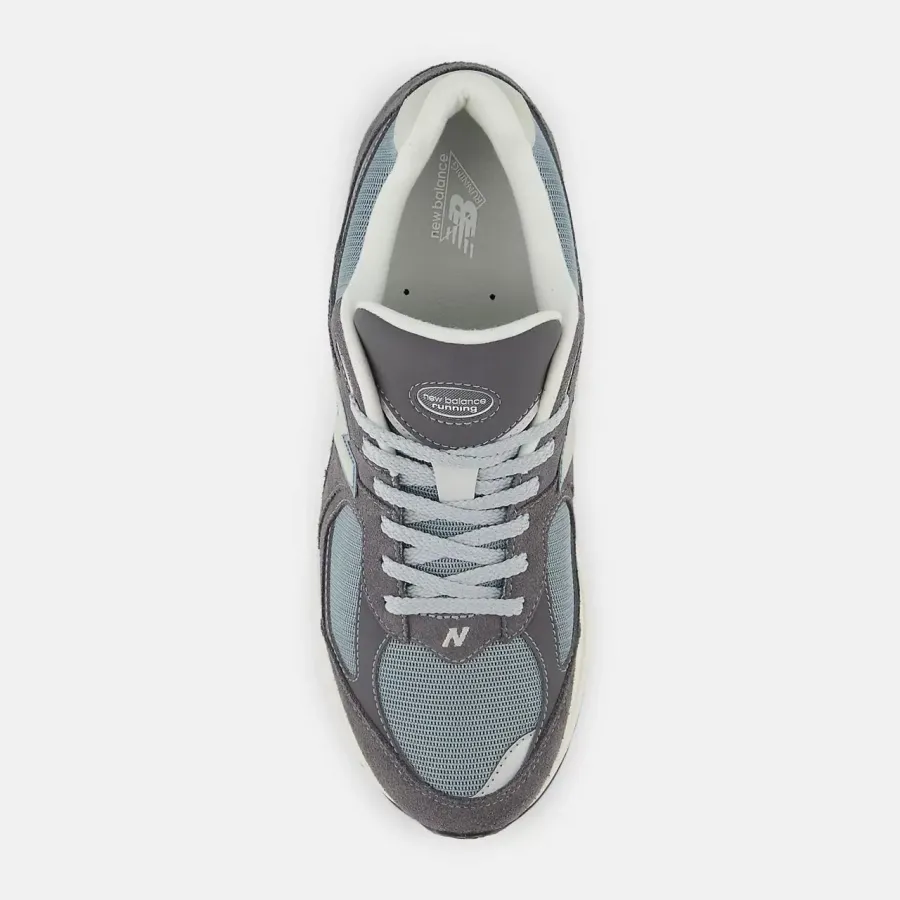 Кросівки New Balance 2002R M2002RFB