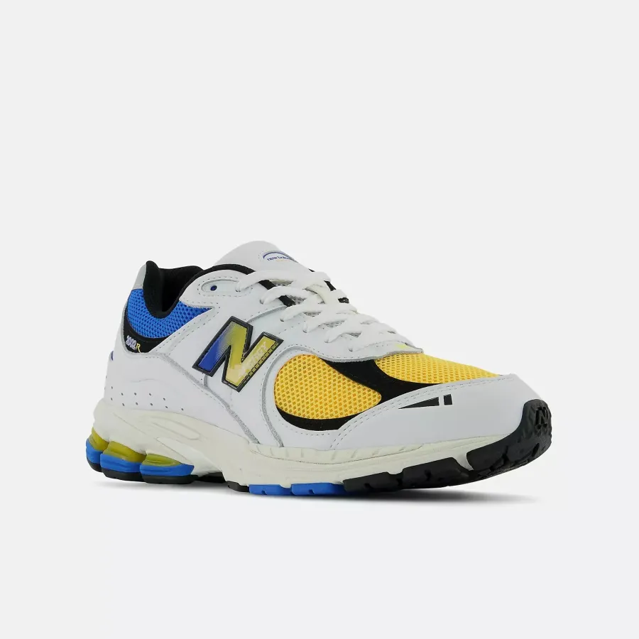 Кросівки New Balance 2002R M2002RGW