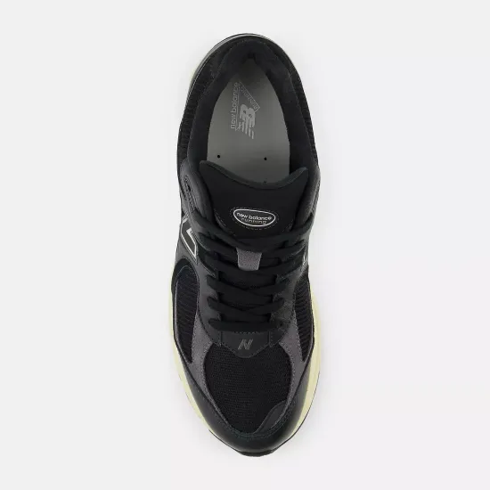 Кросівки New Balance 2002R M2002RIB