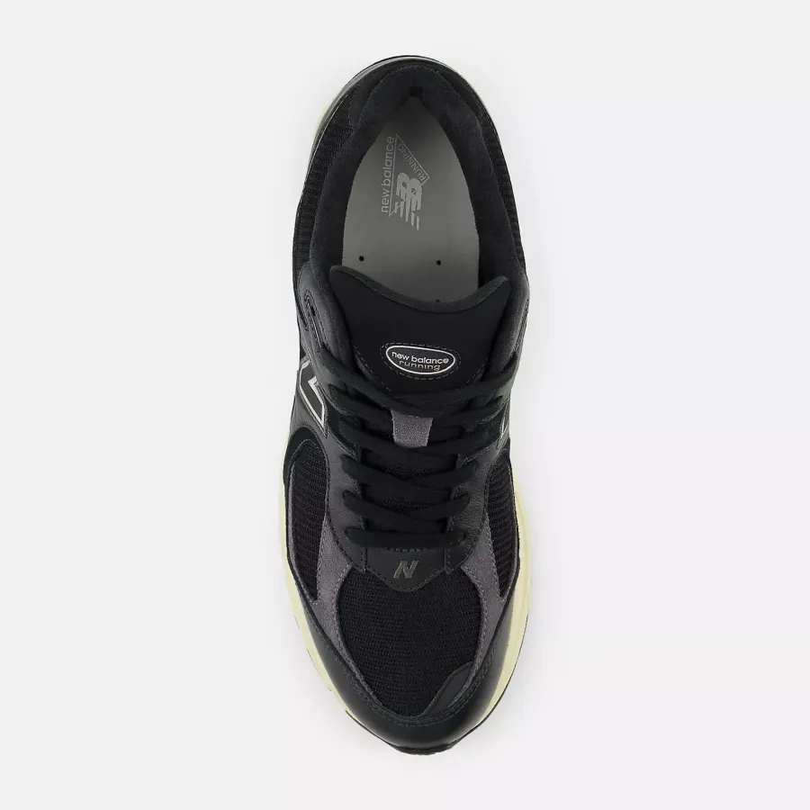 Кросівки New Balance 2002R M2002RIB