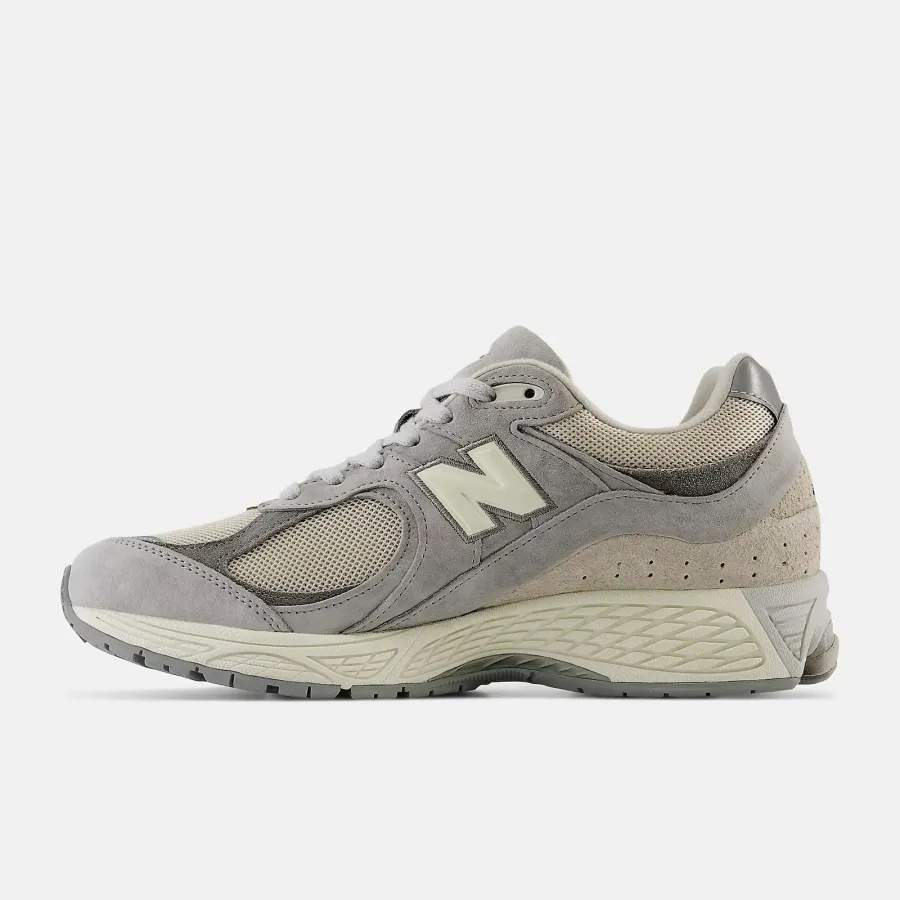 Кросівки New Balance 2002R M2002RLN