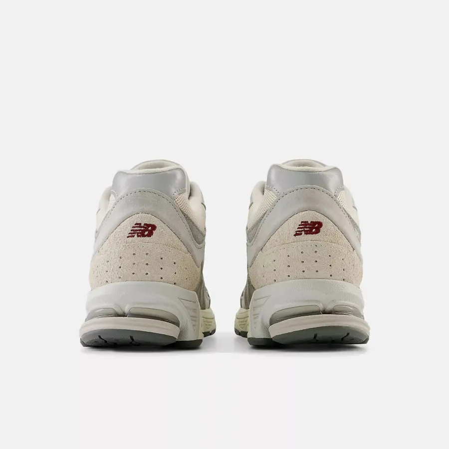 Кросівки New Balance 2002R M2002RLN