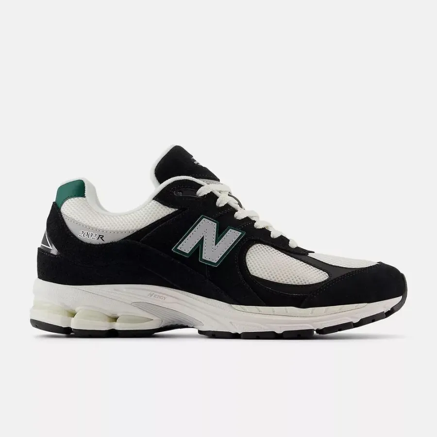 Кросівки New Balance 2002R M2002RRA