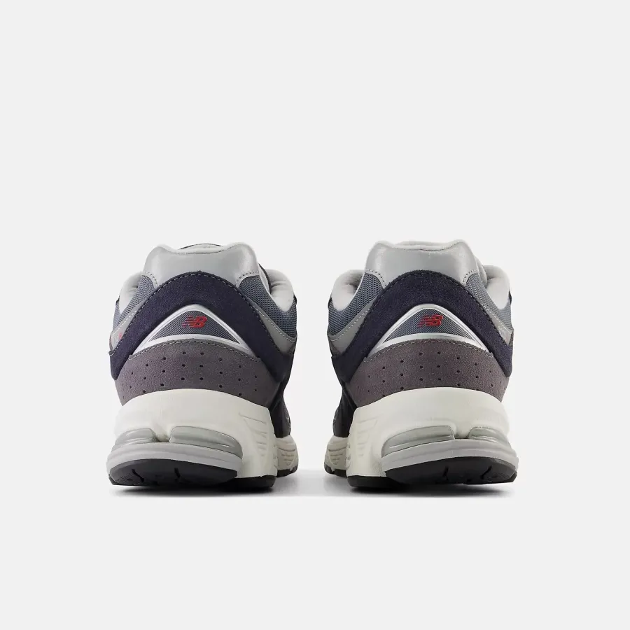 Кросівки New Balance 2002R M2002RSF