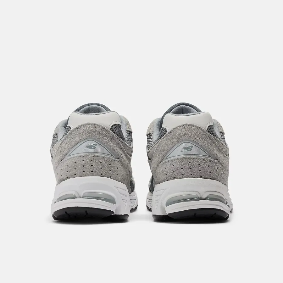 Кросівки New Balance 2002R M2002RST