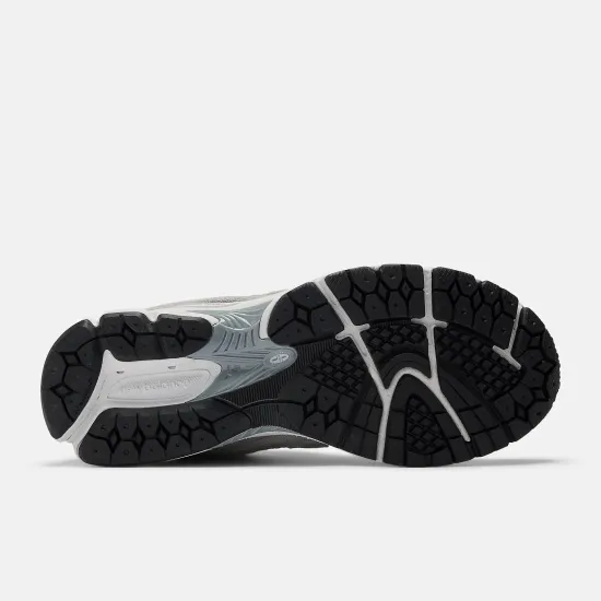 Кросівки New Balance 2002R M2002RST