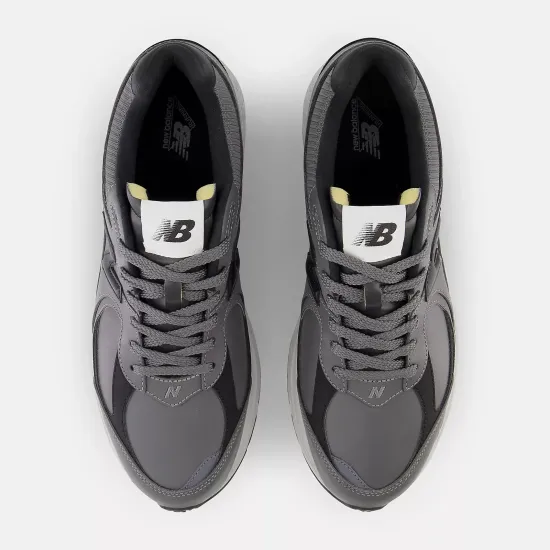 Кросівки New Balance 2002R M2002RVG