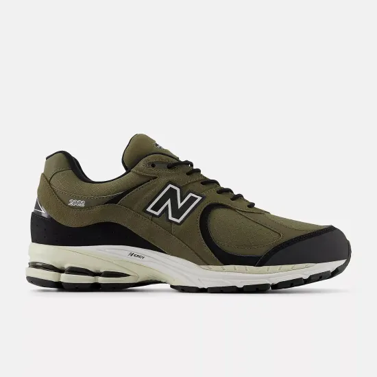 Кросівки New Balance 2002R Gore-Tex M2002RXU