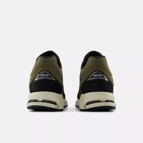 Кросівки New Balance 2002R Gore-Tex M2002RXU